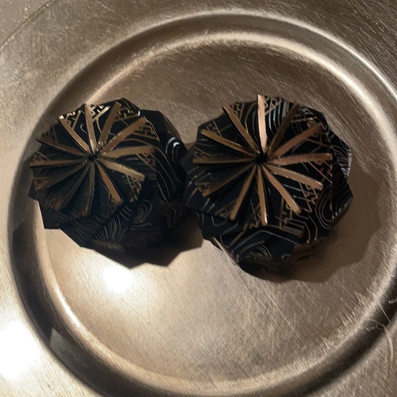 VIORI Hidden 2 Waterfall Shampoo Bar, Conditioner Bar, and 5 Serenity body wash - Picture 6 of 9